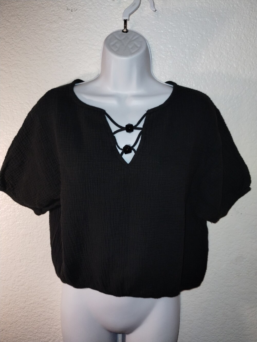 Kourt Top Gauzy Black S/S Size Medium